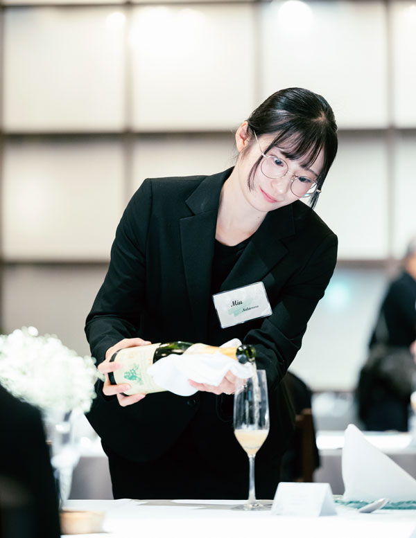 ブライダルアテンダーイメージ